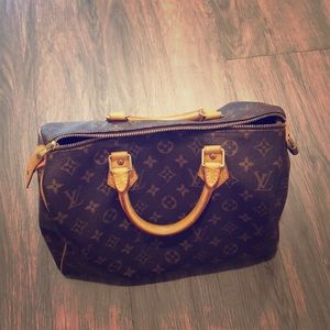 Louis Vuitton Speedy